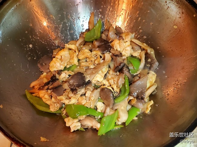 【我自己做的美食】炒平菇
