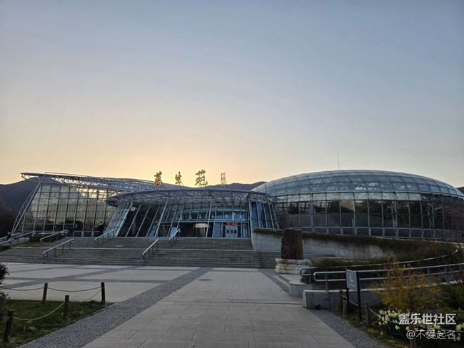 【拈花拾趣】漫步花徑