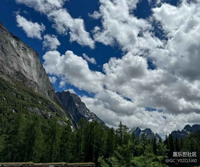 【帶上折疊屏過五一】四姑娘山