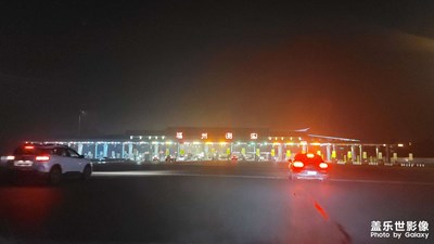 在努力一點(diǎn)，最后頂峰相見(jiàn)