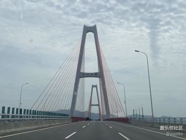 【帶上折疊屏過五一】