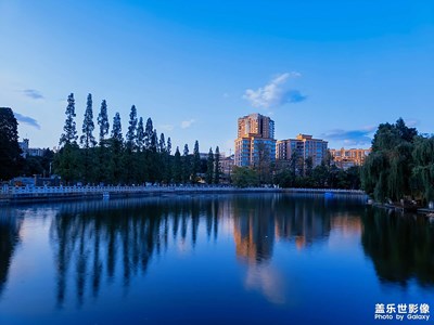 用Galaxy S25Ultra記錄傍晚的翠湖公園