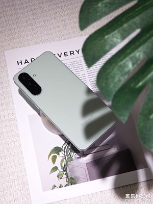 輕薄時尚是它的設(shè)計語言