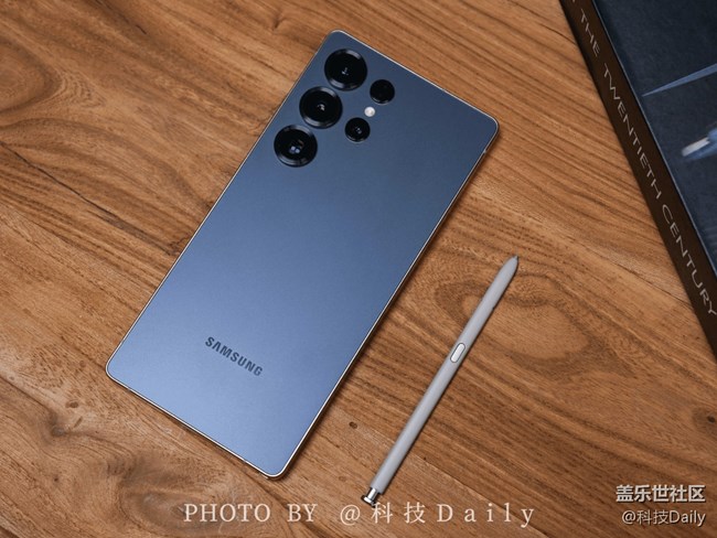 來(lái)一組三星Galaxy S25 Ultra真機(jī)實(shí)拍