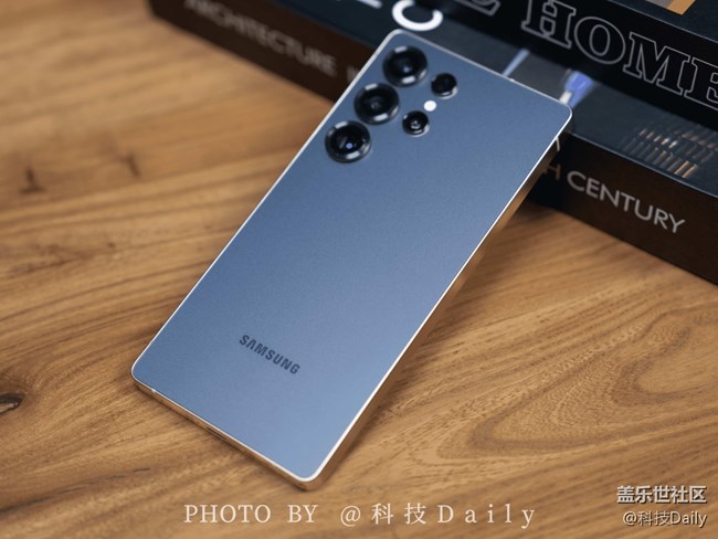 來(lái)一組三星Galaxy S25 Ultra真機(jī)實(shí)拍