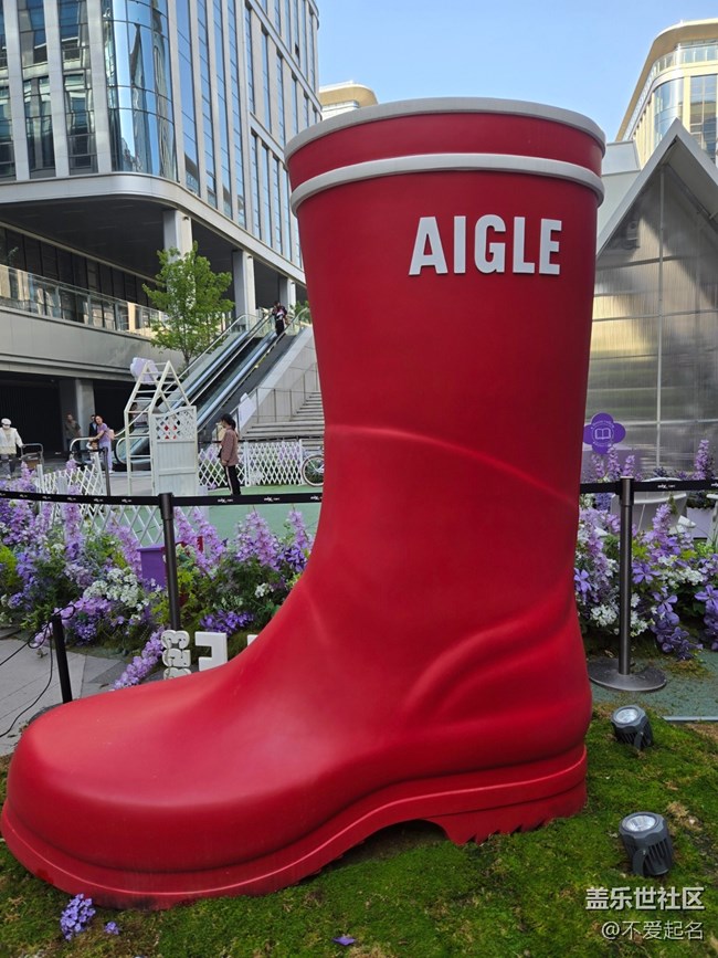 【 長焦與微距】夏天的廣場