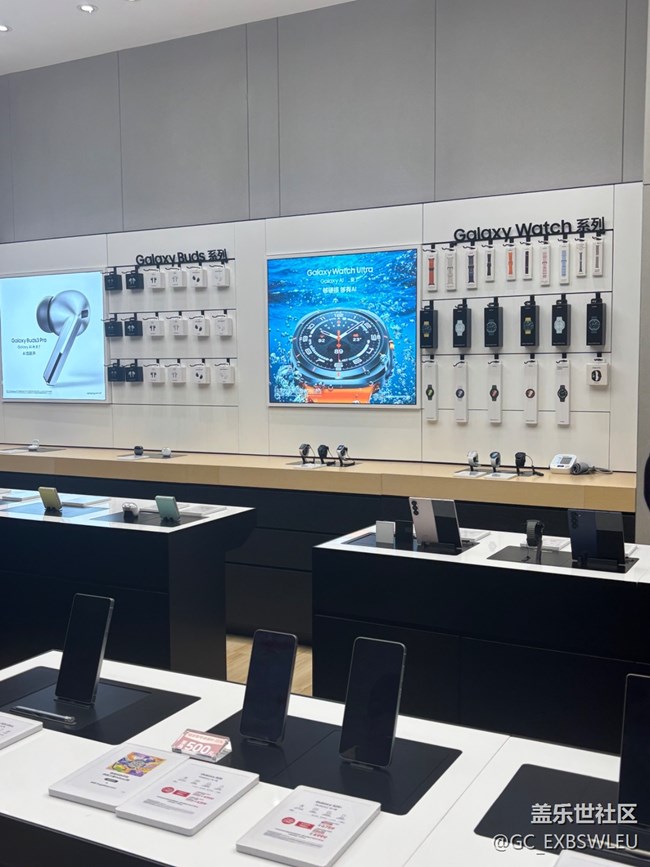 【edge重新定義厚度】質(zhì)感優(yōu)秀??屏幕手感輕薄 【edge重新定義厚度】質(zhì)感優(yōu)秀??屏幕手感輕薄