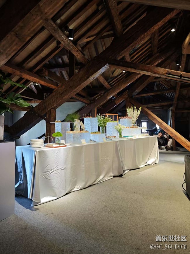 參加社區(qū)新品發(fā)布會