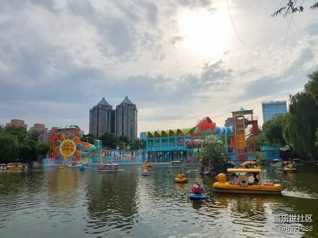 【團結(jié)湖公園】+水上世界