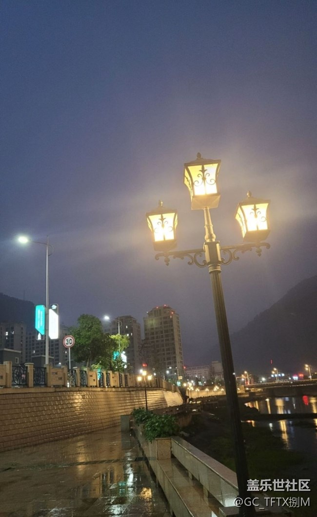 【鵬城夜景】雨夜