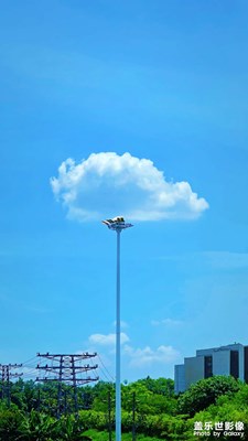 炎炎烈日腳踏火球，只為捕捉別樣的景