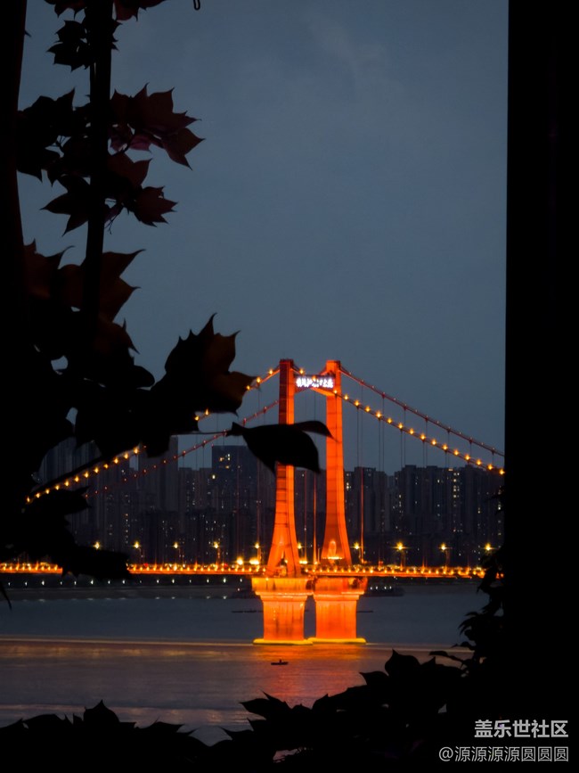 龜山一日，江城千年