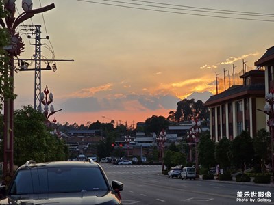 【鏡頭里的六月】小城小事