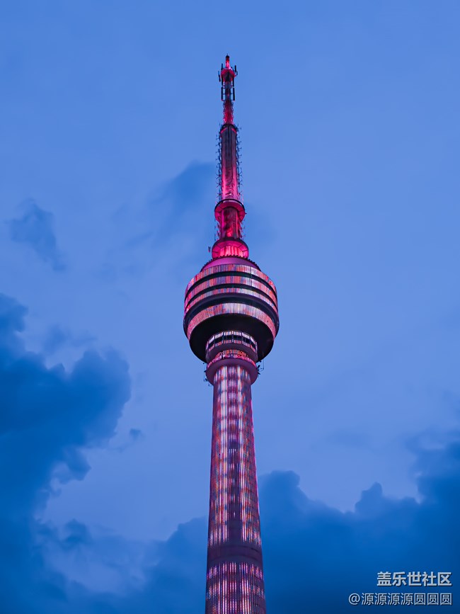 龜山一日，江城千年