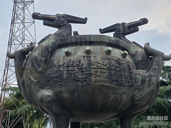 龜山一日，江城千年