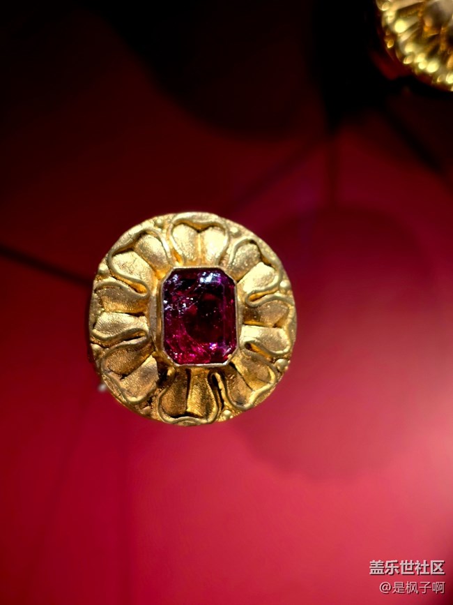 【法蘭西喜劇院舞臺珠寶臻藏展線下攝影活動】+攝影活動