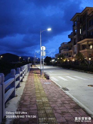 【光影里的五彩斑斕】靜謐小鎮(zhèn)