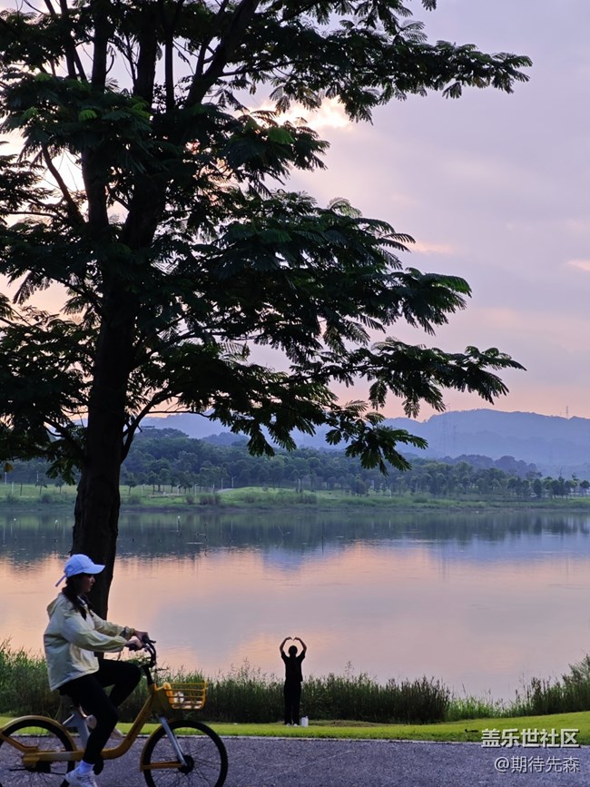 【鵬城夜景】一個(gè)人的舞步