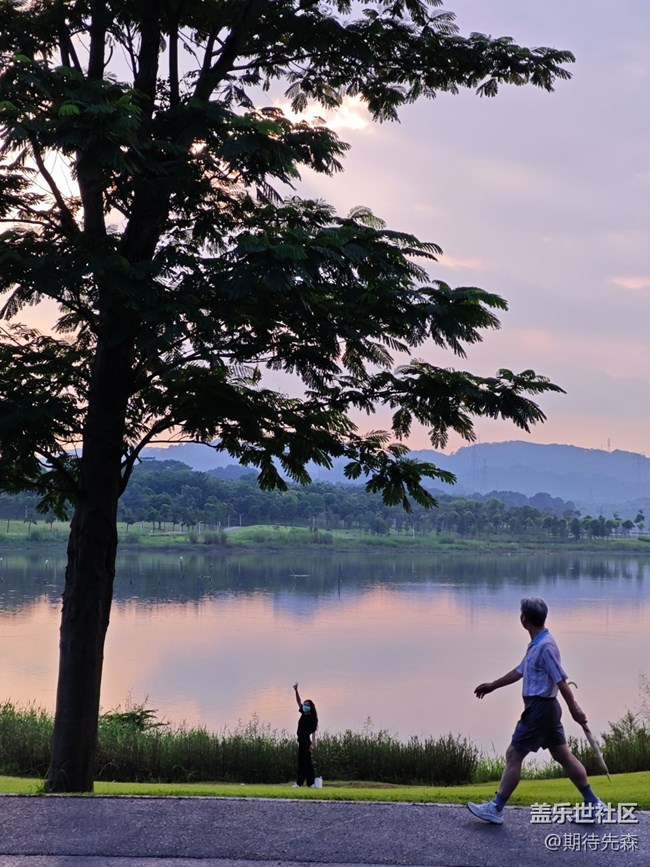 【鵬城夜景】一個(gè)人的舞步