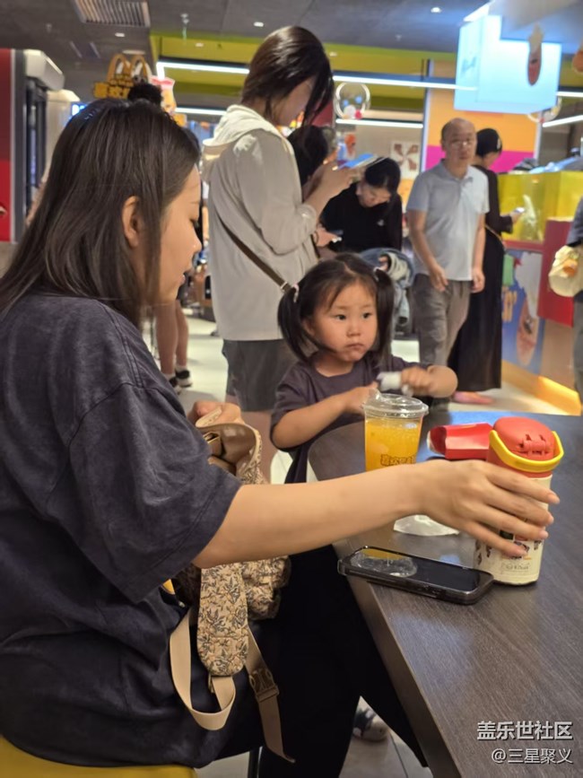 【 粽夏童趣】天真無(wú)邪小美女