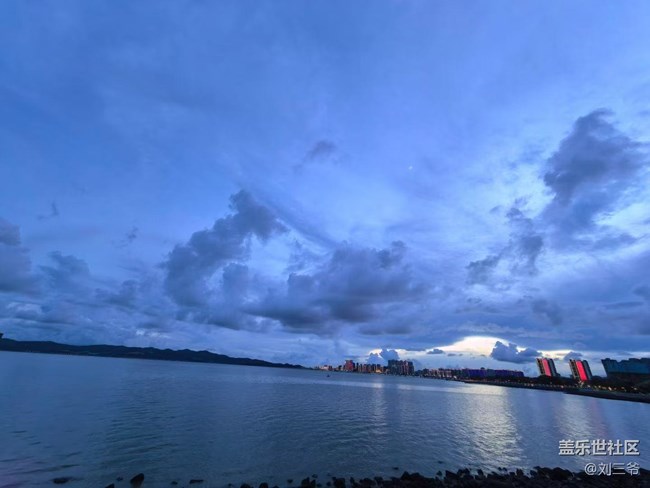 【消失的日落】暮色下的城市漫游 【消失的日落】暮色下的城市漫游