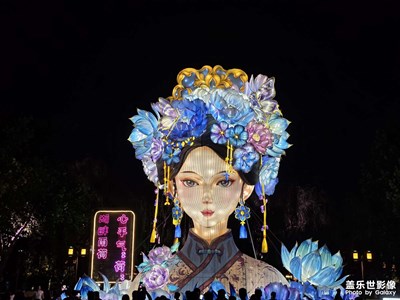 【七彩夏日】+大明湖畔夏雨荷