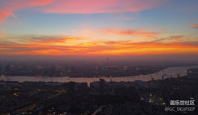 【消失的日落】云的城市漫游