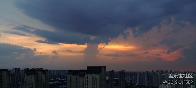 【消失的日落】云的城市漫游