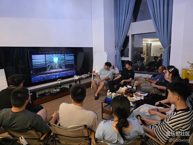 廈門(mén)星部落觀看三星Galaxy Z Fold7全球發(fā)布會(huì)：折疊屏的輕薄革命