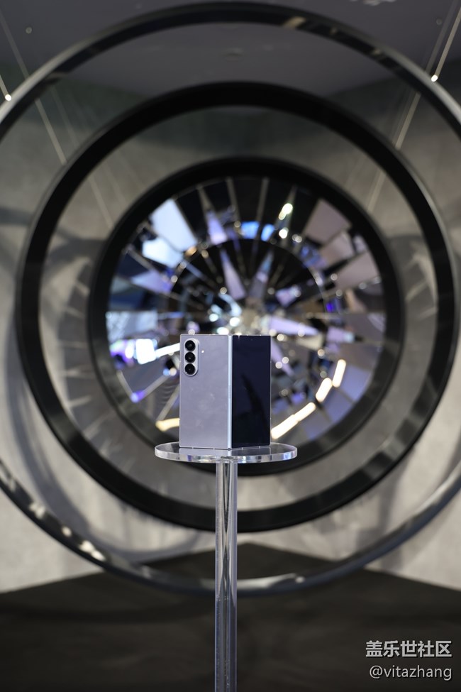 【三星Galaxy新品品鑒會(huì)】輕、薄、大，超乎想象