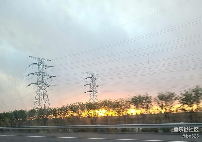 【消失的日落】+伴落日而行