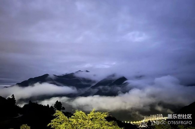 【光影之約】山頂觀云