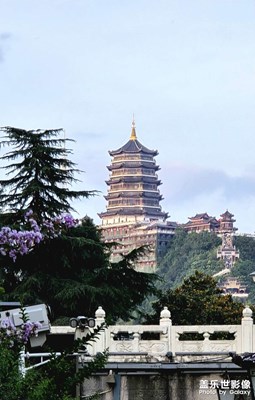 【用鏡頭安利一條街 】+ 貴陽甲秀樓附近的步道