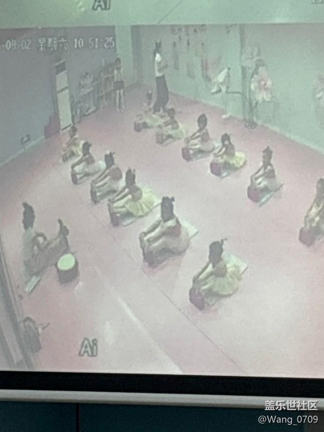 陪小朋友跳舞的一天