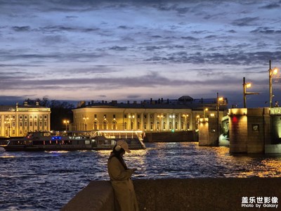 涅瓦河的藍調(diào)時刻