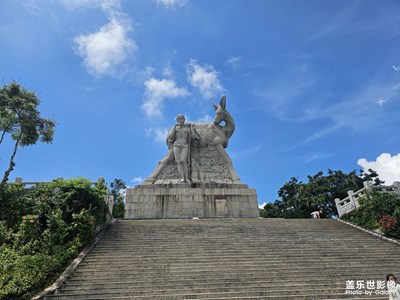 【抬起頭的視界】+?仰拍視角