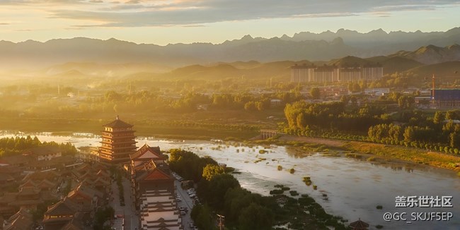 【如青春一般的盛夏】鏡頭里的天地長詩