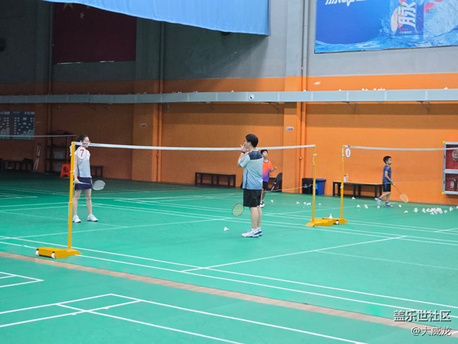 【星羽所愿】帶女朋友學習羽毛球發(fā)球