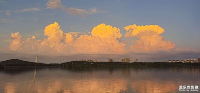 雨后金色的云彩