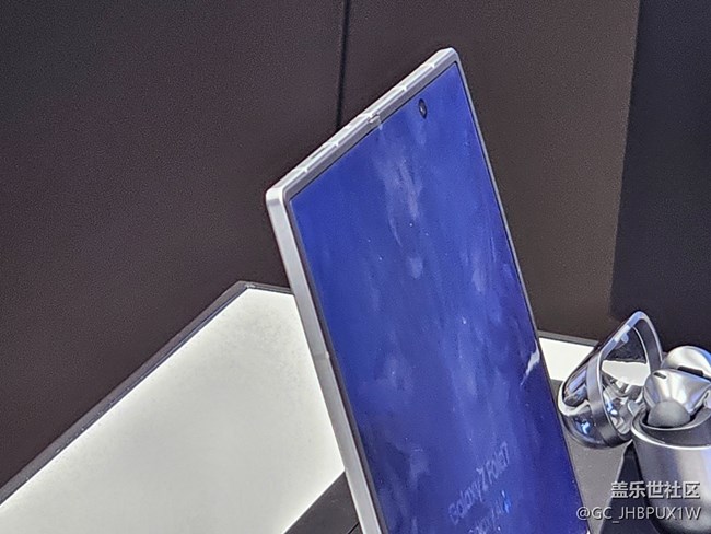 【超級(jí)旗艦】超輕薄