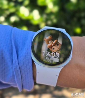 腕間的智能時(shí)尚新體驗(yàn)