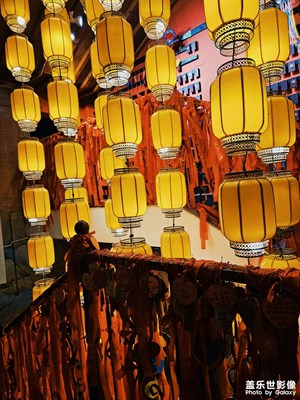 【別樣精彩】+燈火闌珊