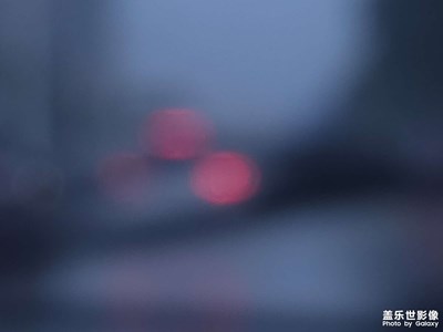 【別樣精彩】+大雨中的等待