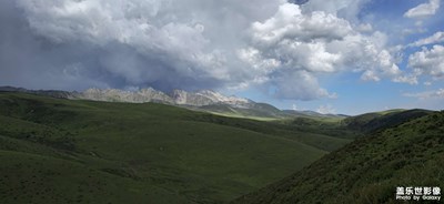 格聶依舊維持著他的神性