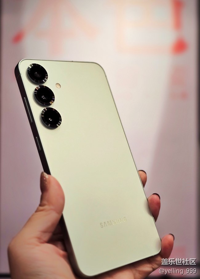 三星Galaxy S25+的魔法時間 三星Galaxy S25+的魔法時間