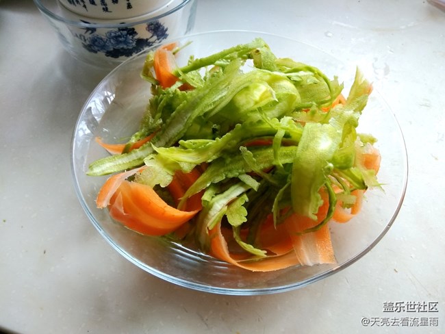 【家鄉(xiāng)美食代餐】雪碧胡蘿卜苦瓜