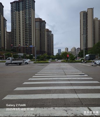 【光影里的尋找】臺(tái)風(fēng)前的一場(chǎng)暴雨