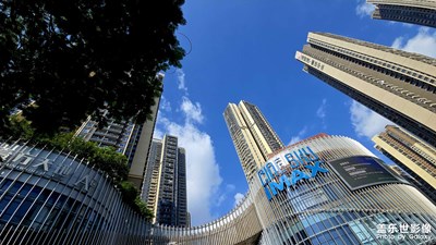 超級臺風(fēng)前的風(fēng)和日麗