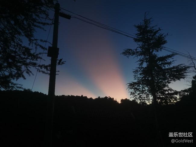 【初秋】初秋的金色時(shí)光