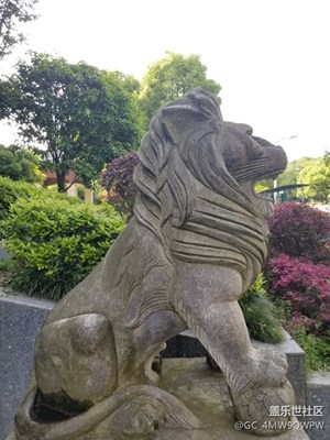 石頭獅子
